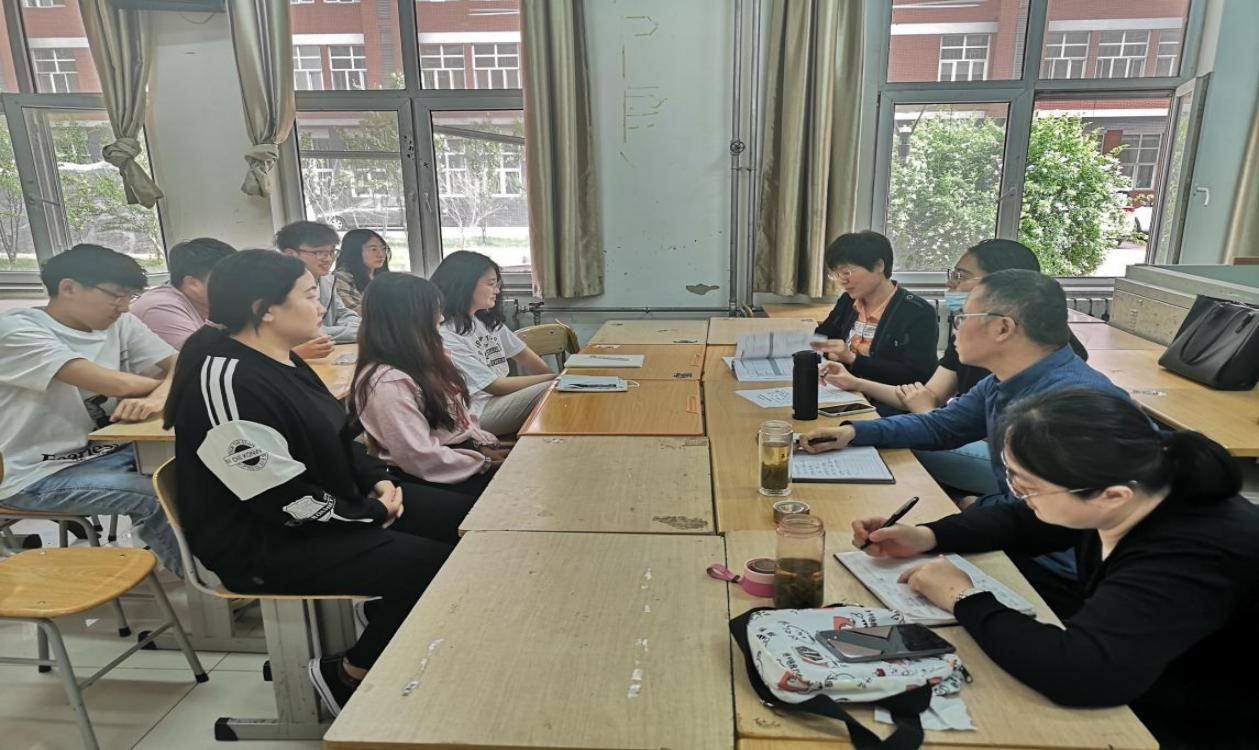 座谈2.jpg