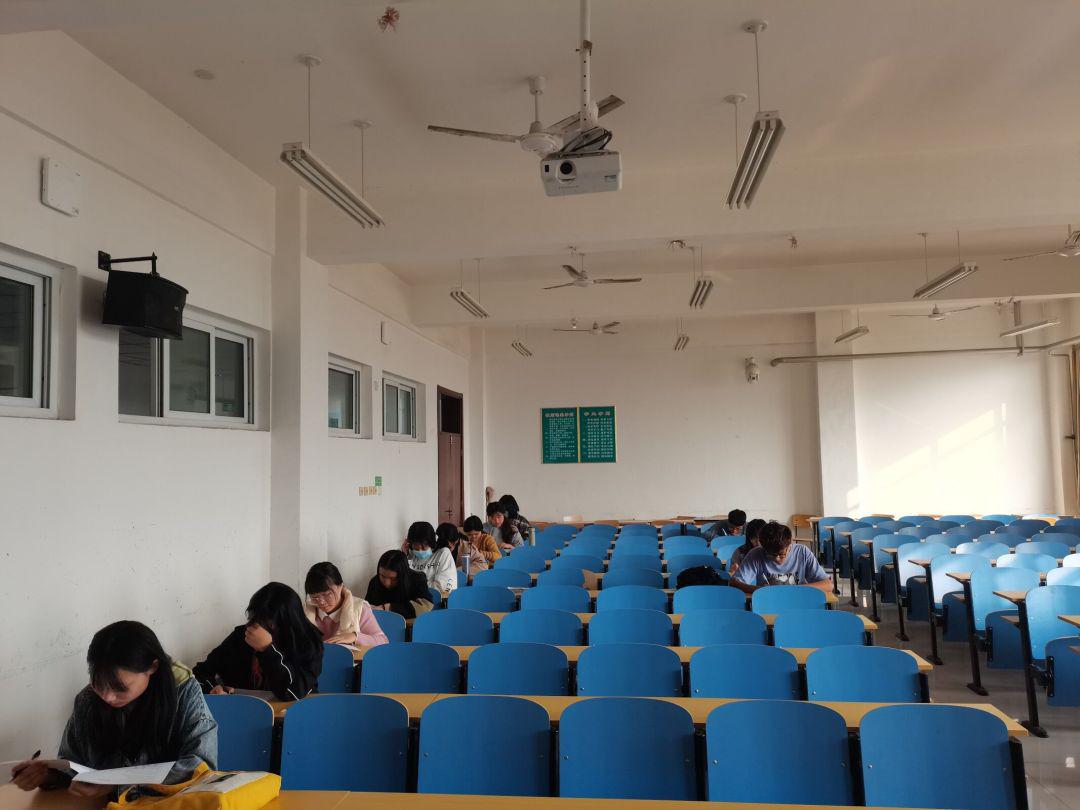 图片4.jpg 图片4.jpg