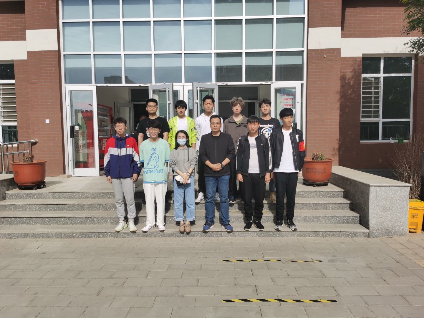 图片1.jpg 图片1.jpg